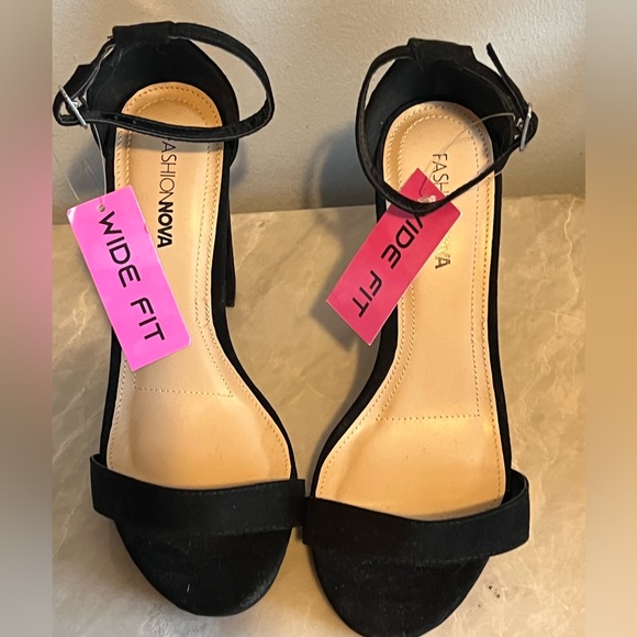 Size 7 WIDE - Fashion Nova - Your Biggest Fan Heels - Black - Picture 6 of 9